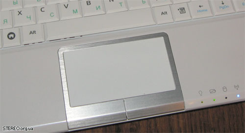 Eee PC 901 - trackpad w/ nice multi-touch