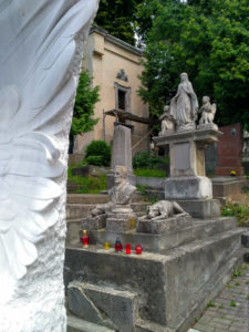 Monument with the dogs. They used to come to the master's grave some time after his burial
